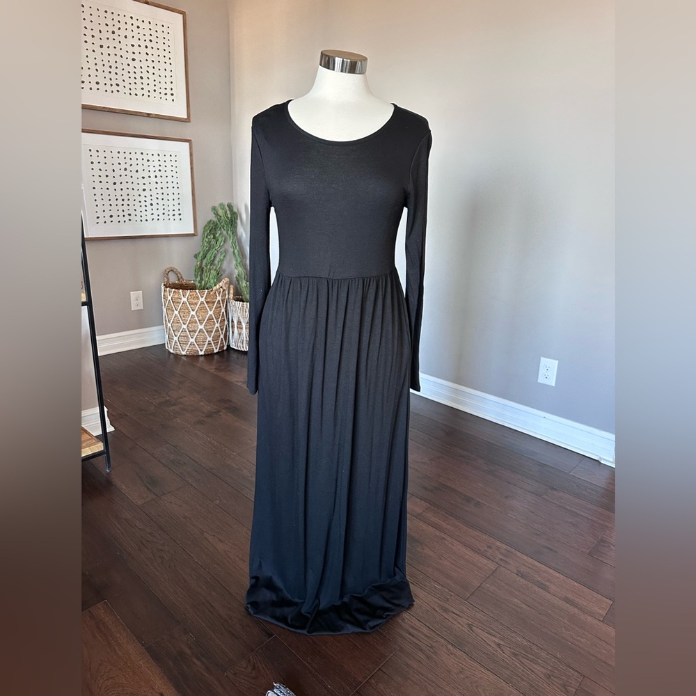 Boutique x Royal & Reese Maxi Dress Long Sleeve Scoop Neck Buttery Soft Black LG